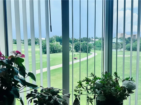 1580 Pine Valley Dr APT 317, Fort Myers, FL 33907