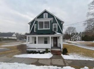 74 Mitchell St, Saratoga Springs, NY 12866