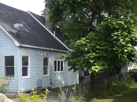 2nd image of 27 Elizabeth St