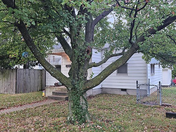 4th image of 327 S Brownell Avenue