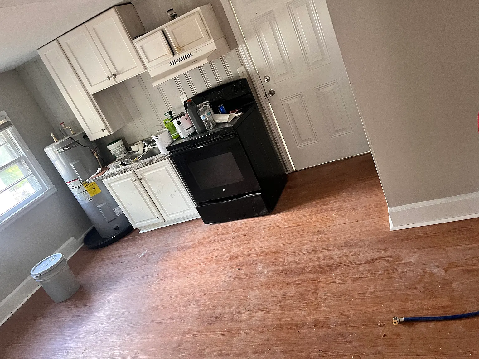 2 bed, 900 sqft, $950 — Photo 2
