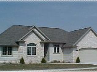 3218 E Sableridge Dr, Appleton, WI 54913