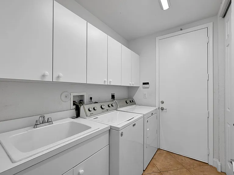 11162 Regatta Ln — Photo 37