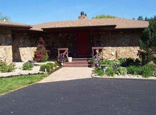 8797 Shaw Rd, Rockford, IL 61107