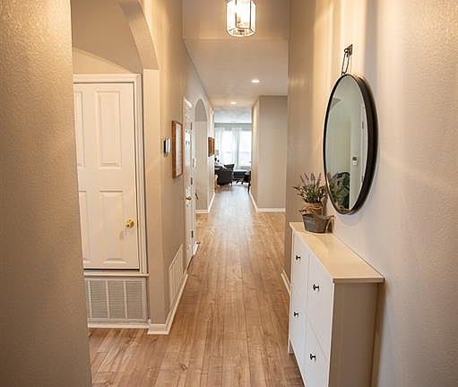 3rd image of 3938 Lord Byron Cir