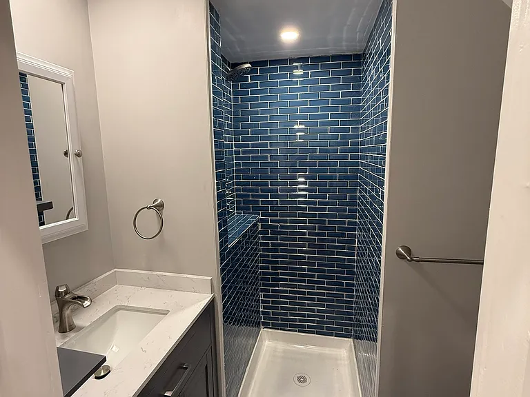 484 Broadway St #1 — Photo 15