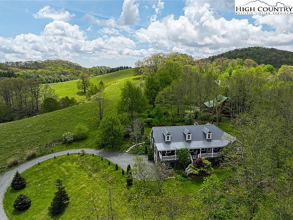 3rd image of 392 Camelot Drive
