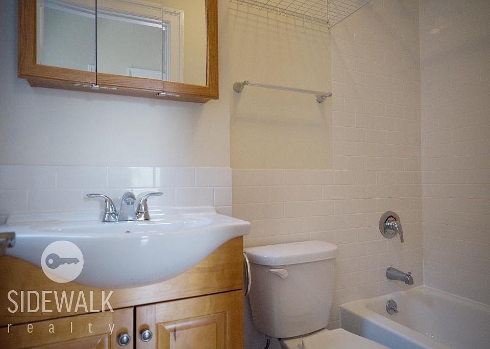 2nd image of 56 Jewel St APT 6