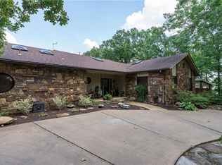 11011 Hunters Point Rd, Fort Smith, AR 72903