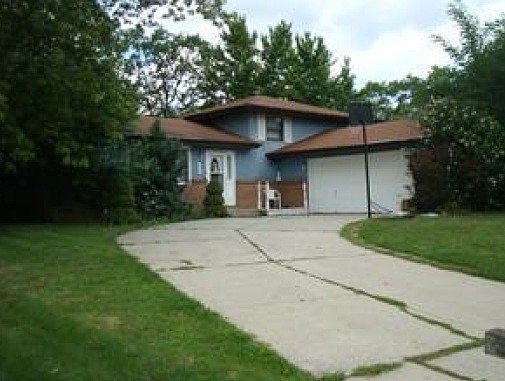1st image of 7476 Morton St