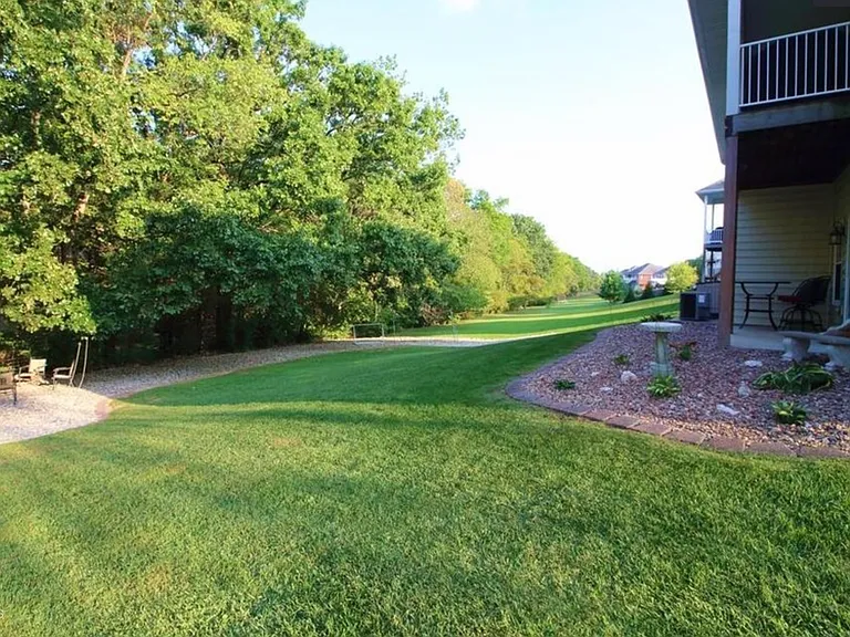 2419 Camzie Dr — Photo 7