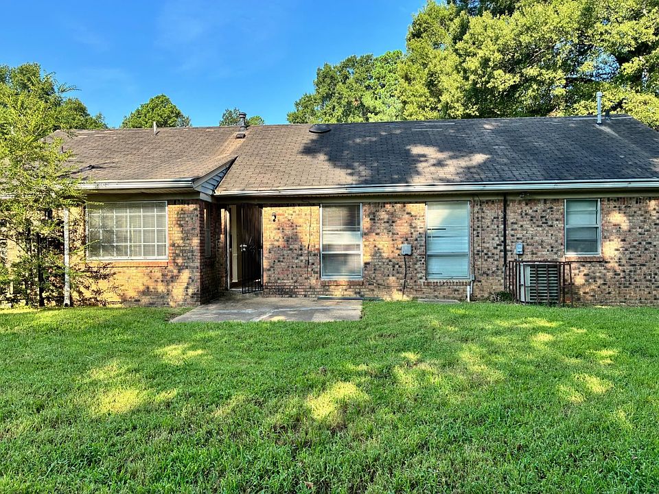 2nd image of 3716 Naylor Dr
