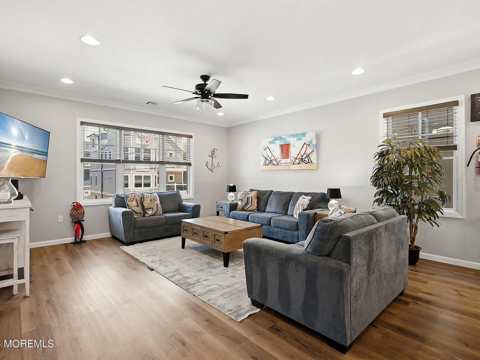 4 bed, 2484 sqft, $6,550 — Photo 4