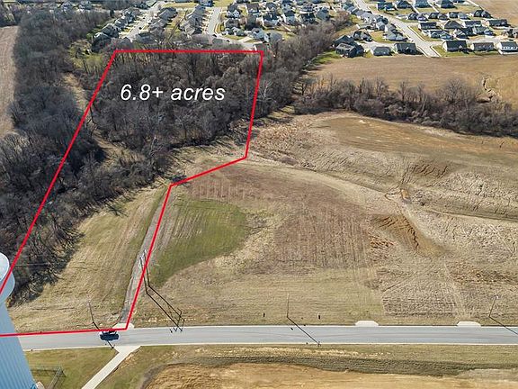 3rd image of 1240 Pausch Rd