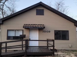1009 E Jones St, Sherman, TX 75090