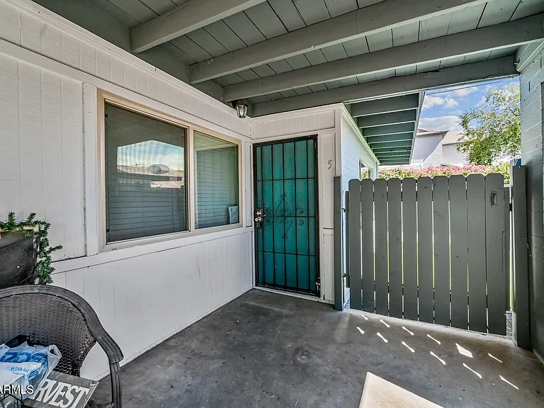 1518 W Colter St #5 — Photo 1