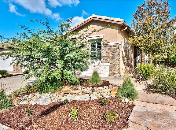3rd image of 30938 Crystalaire Dr