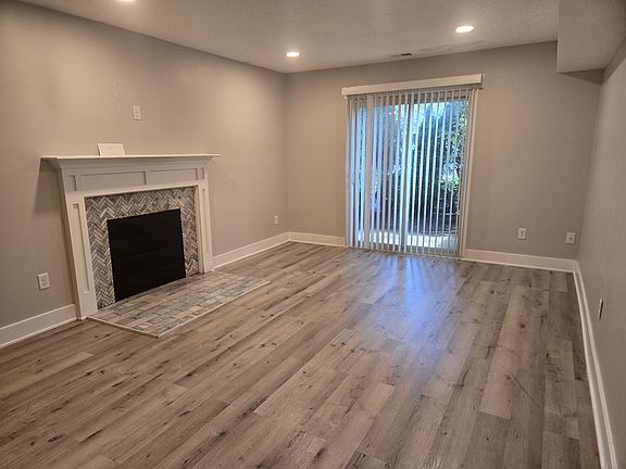2nd image of 1287B Lake Shore Dr #214