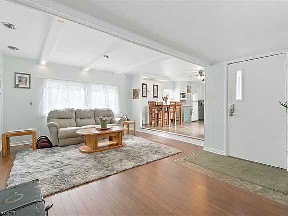 5th image of 4588 Martha Ln