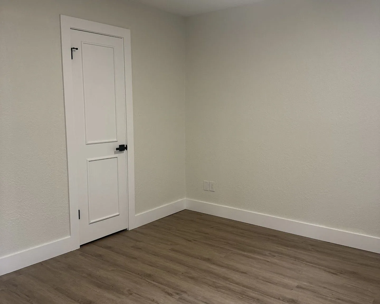 3 bed, 1.0 bath, $1,500 — Photo 3