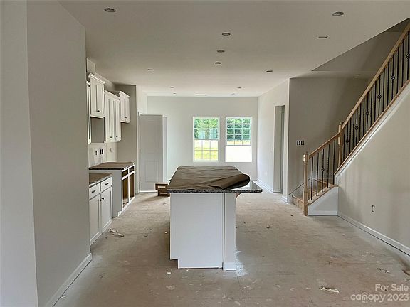 3rd image of 133 Morning Gap Pkwy #10