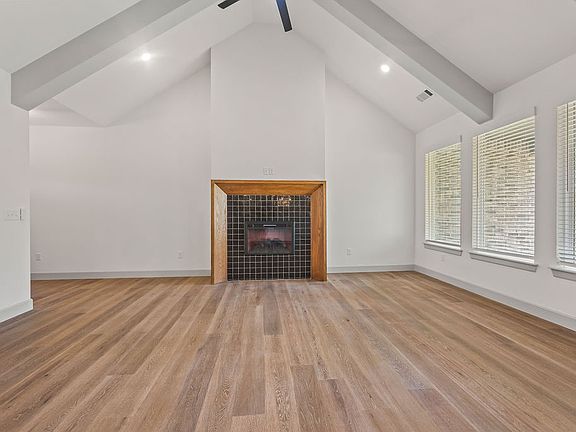 5th image of 1509 Padova Ave