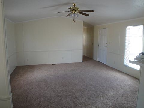 4th image of 6930 N Taylor Ln #2