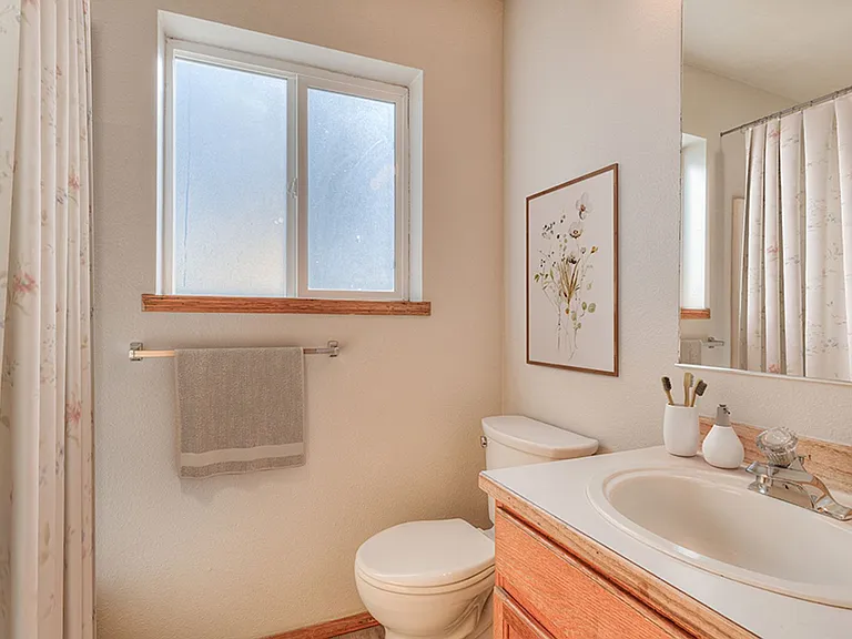 Mountain Glen Apartments — Photo 38