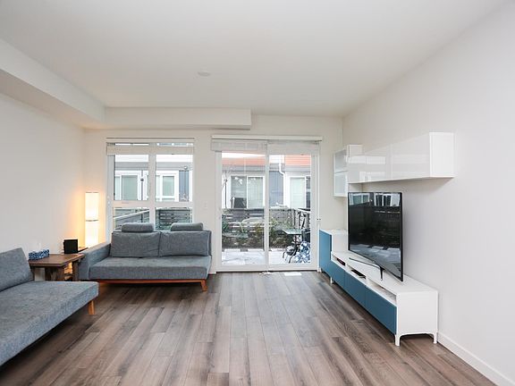 4th image of 10311 River Dr #65