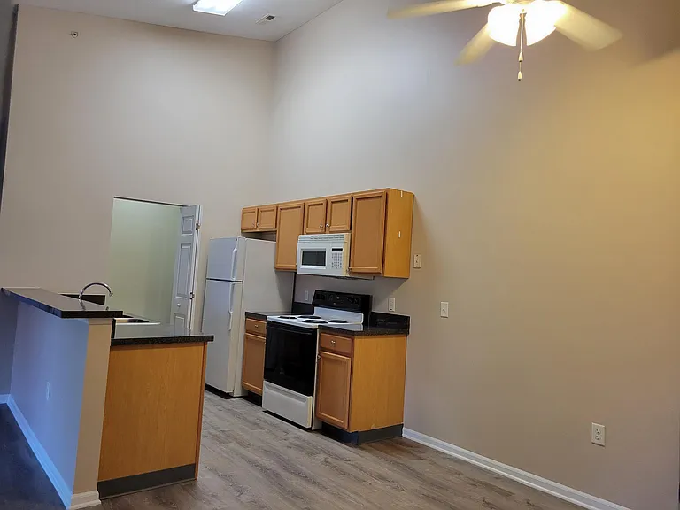 40 Hunt Club Dr — Photo 12