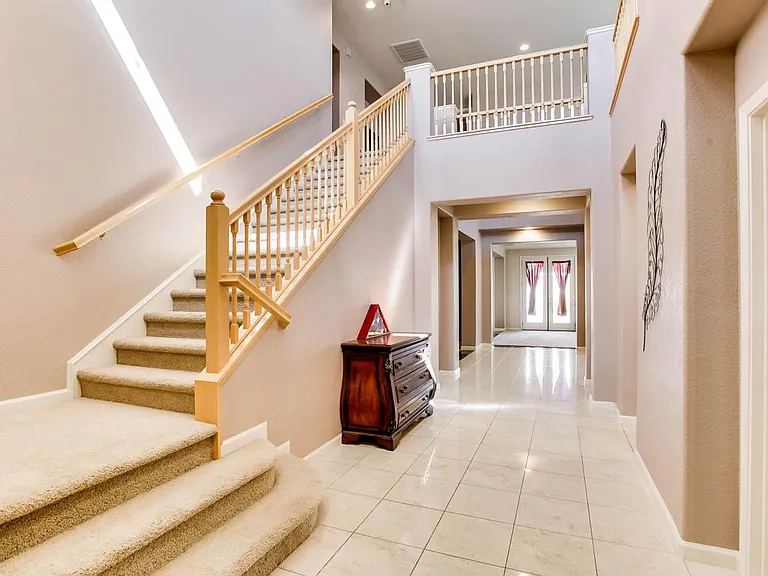 825 Rio Grande Dr — Photo 5