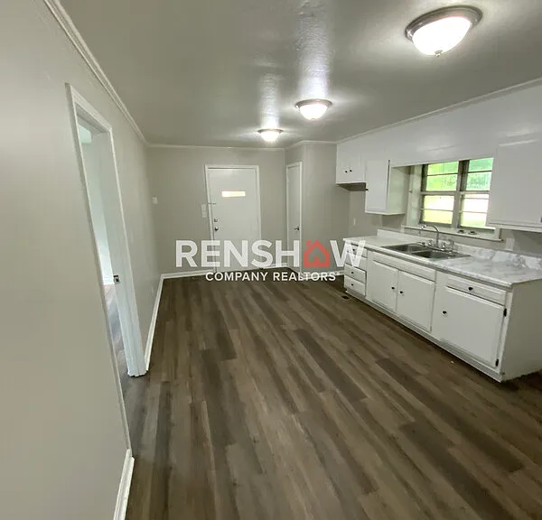 211 Cross St — Photo 4