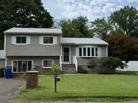 4th image of 3 Victor Drive