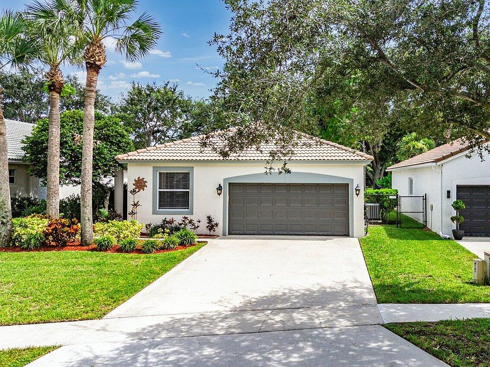1st image of 196 Seminole Lakes Drive