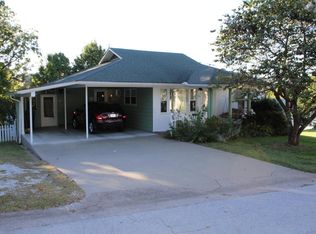 706 Finney Ave, Neosho, MO 64850