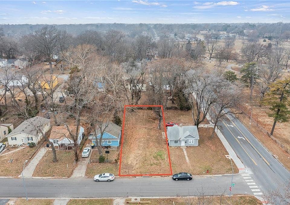 1st image of 7102 Flora Ave