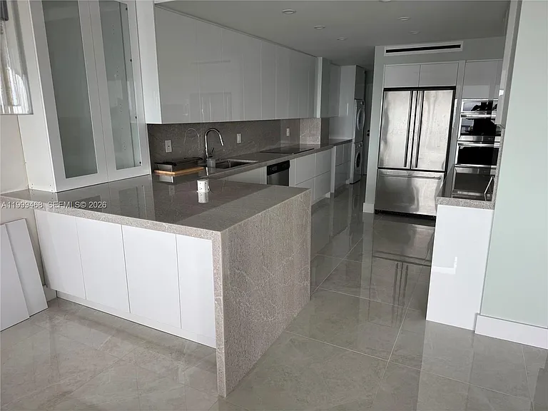 2200 S Ocean Ln #1004 — Photo 6