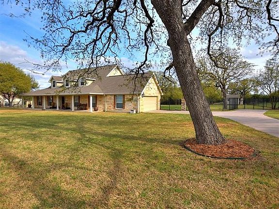 3rd image of 208 Neal Dr