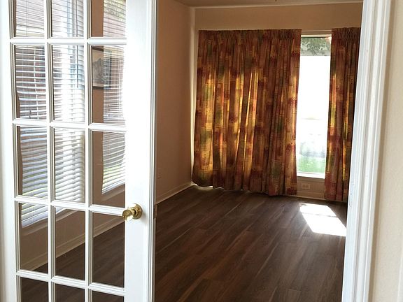 3rd image of 15019 Live Oak Bend Way