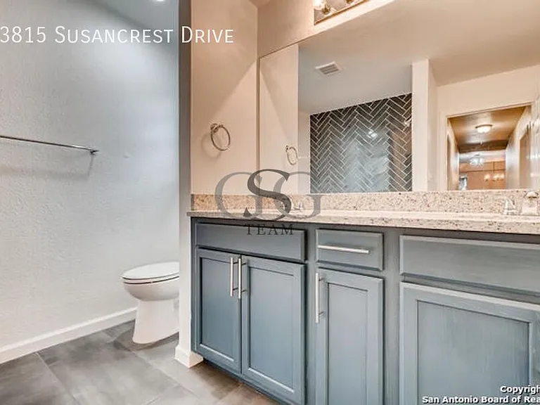 13815 Susancrest Dr — Photo 20