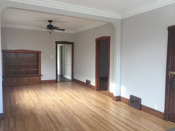 4th image of 1436 Lombard Ave #1