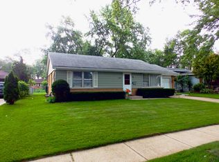 1259 Dakota Dr, Elgin, IL 60120