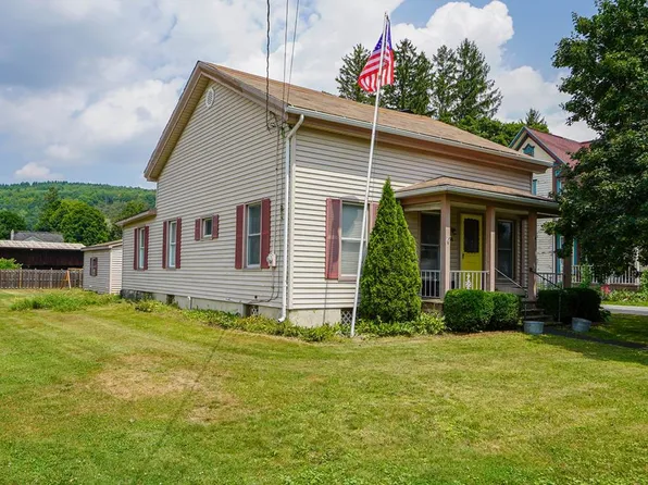 4 East Ave, Avoca, NY 14809