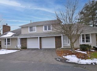 18202 Windmill Ct, South Bend, IN 46637