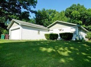 154 Bridgewood Dr, Antioch, IL 60002