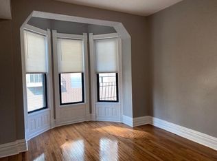 1549 N Orleans St #3, Chicago, IL 60610