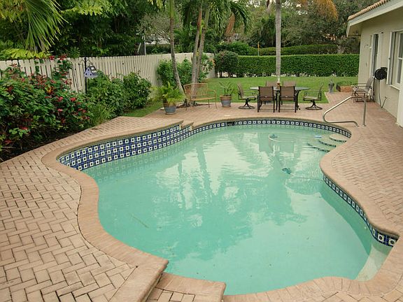 4th image of 19026 SE Coral Reef Ln