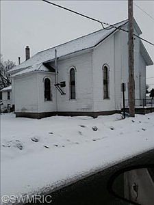 2nd image of 4878 N Bailey Rd