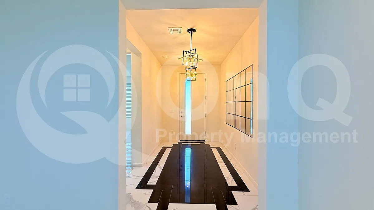 5 bed, 4.0 bath, 3646 sqft, $5,099 — Photo 2