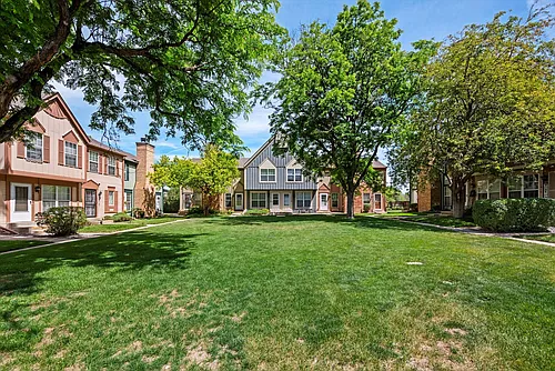 1683 S Blackhawk Way #B Photo 1